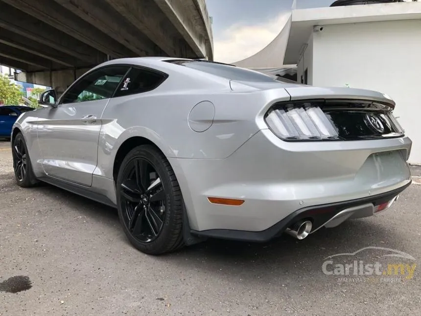 2018 Ford MUSTANG EcoBoost Coupe