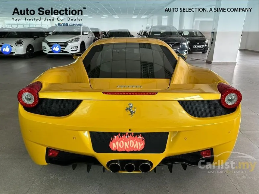 2011 Ferrari 458 Italia Coupe