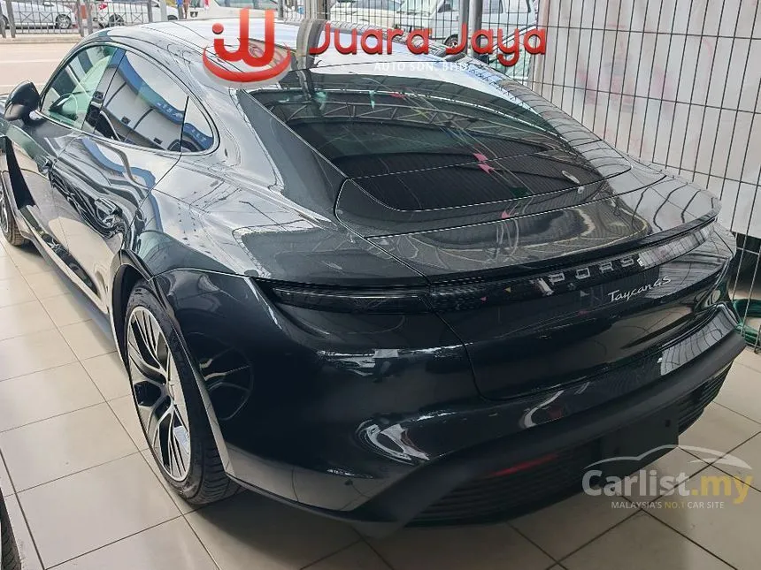 2024 Porsche Taycan 4S Sedan