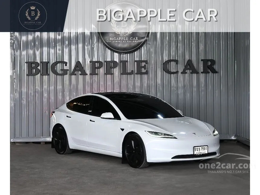 2024 TESLA Model 3 Sedan