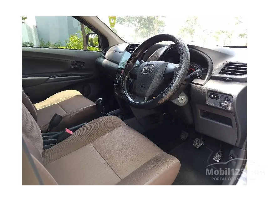 2016 Daihatsu Xenia D MPV