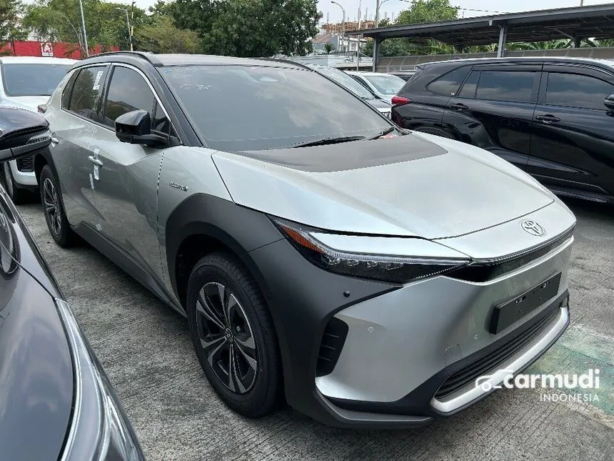 Toyota BZ4X 2023 in DKI Jakarta Automatic Wagon Silver for Rp 1.190.000 ...