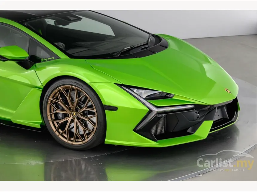2024 Lamborghini Revuelto Coupe