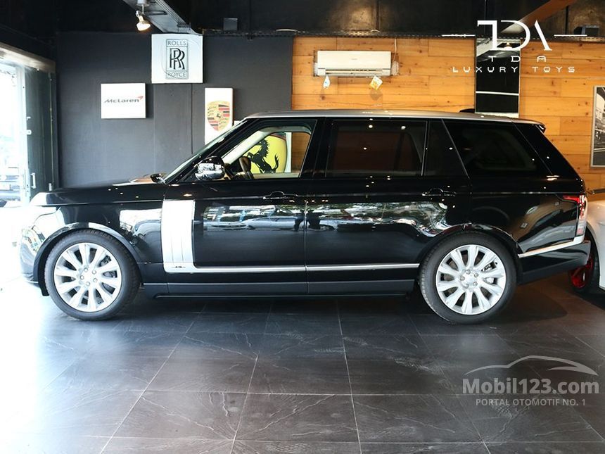 Jual Mobil Land Rover Range Rover 2017 Vogue 3.0 di DKI 