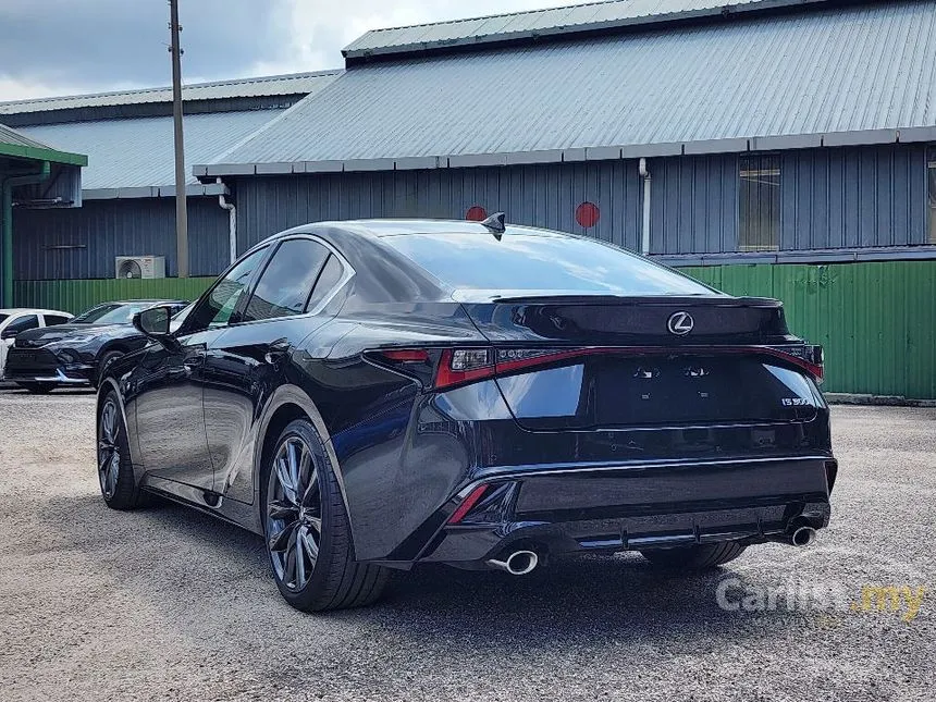 2022 Lexus IS 300 F Sport Sedan