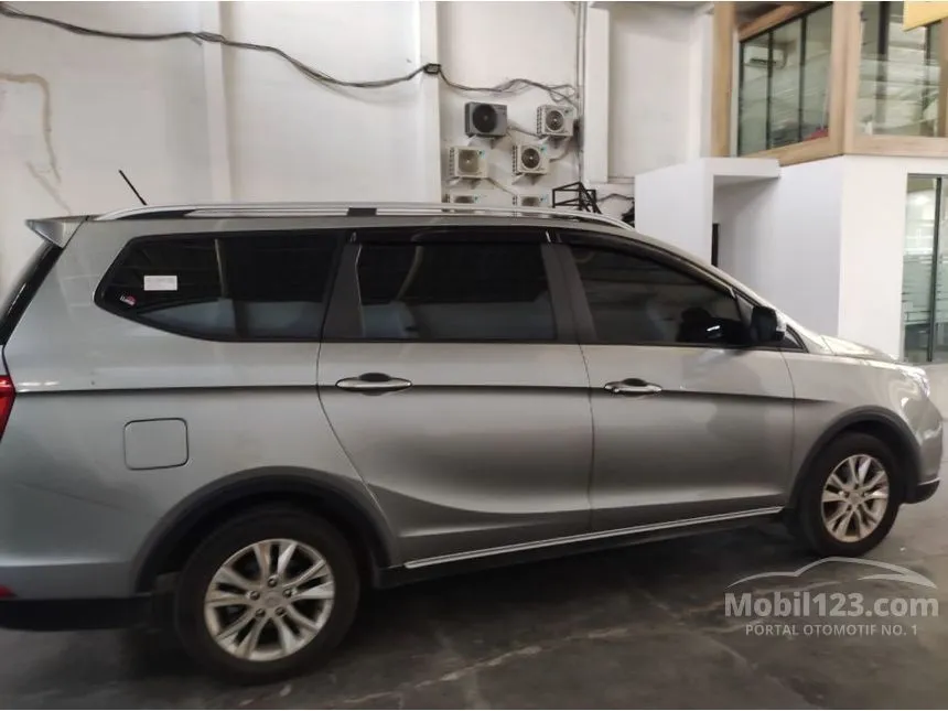 2022 Wuling Cortez S Lux+ MPV