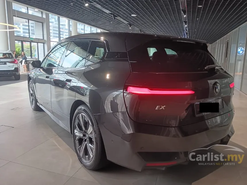 2025 BMW iX xDrive45 SUV