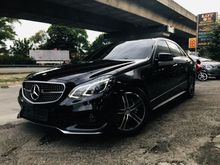 MERCEDES BENZ E300 NO HYBRID AMG 7SPD 1YEAR WARRANTY 2011,CRYSTAL BLACK IN COLOUR,2 DVD PLAYERS,TOUCH SCREEN PLAYER,PANAROMIC ROOF,ONE DATIN OWNER