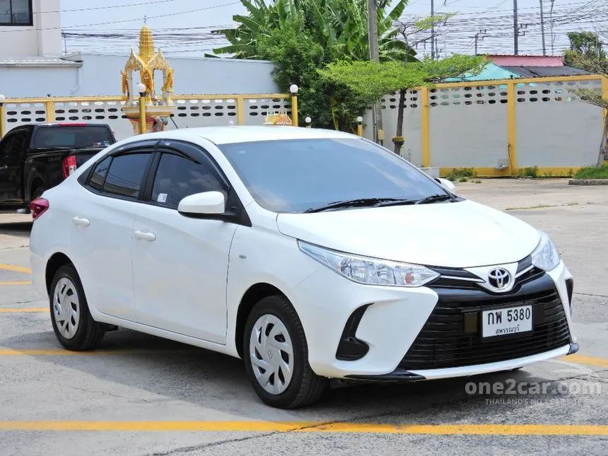 2021 Toyota Yaris Ativ Entry Sedan
