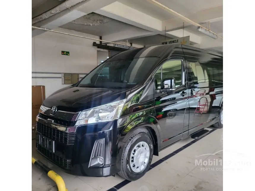 2025 Toyota Hiace Premio Van