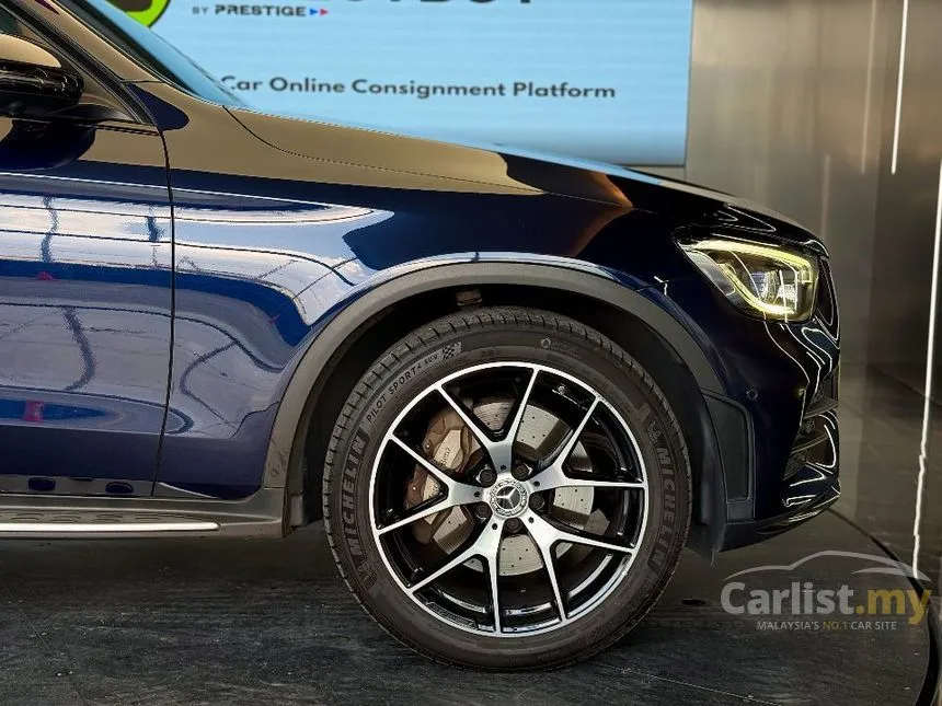 2020 Mercedes-Benz GLC300 4MATIC AMG Line Coupe
