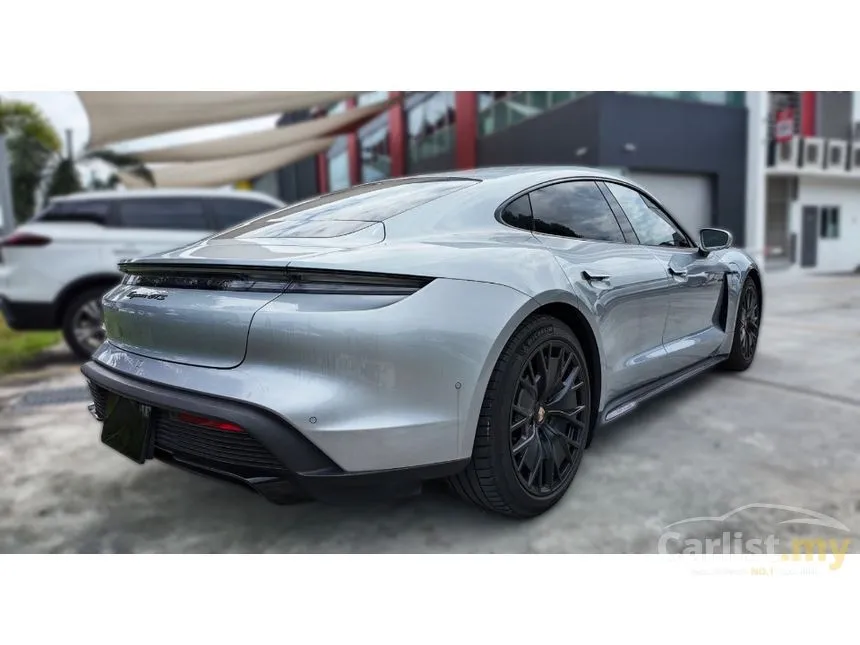 2022 Porsche Taycan GTS Sedan