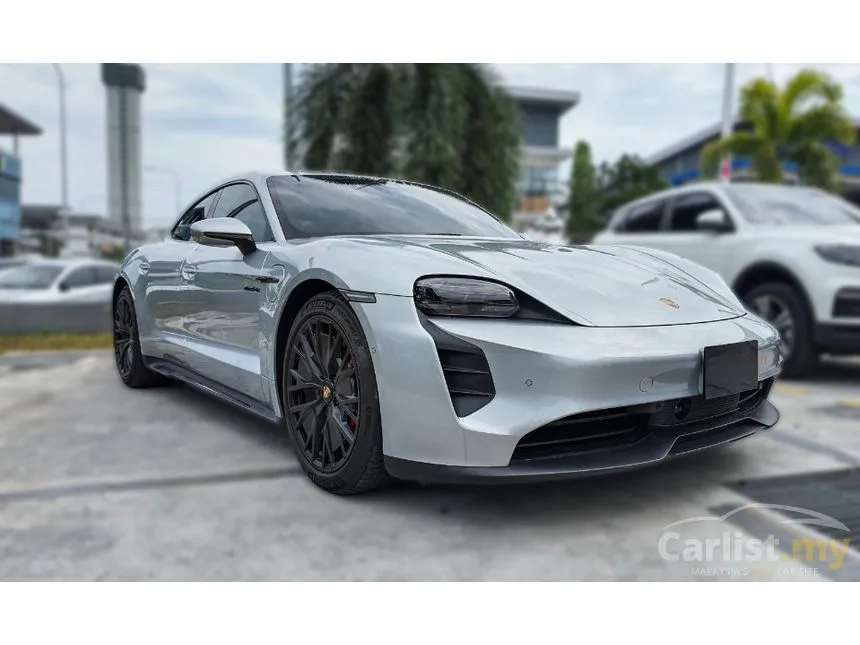 2022 Porsche Taycan GTS Sedan