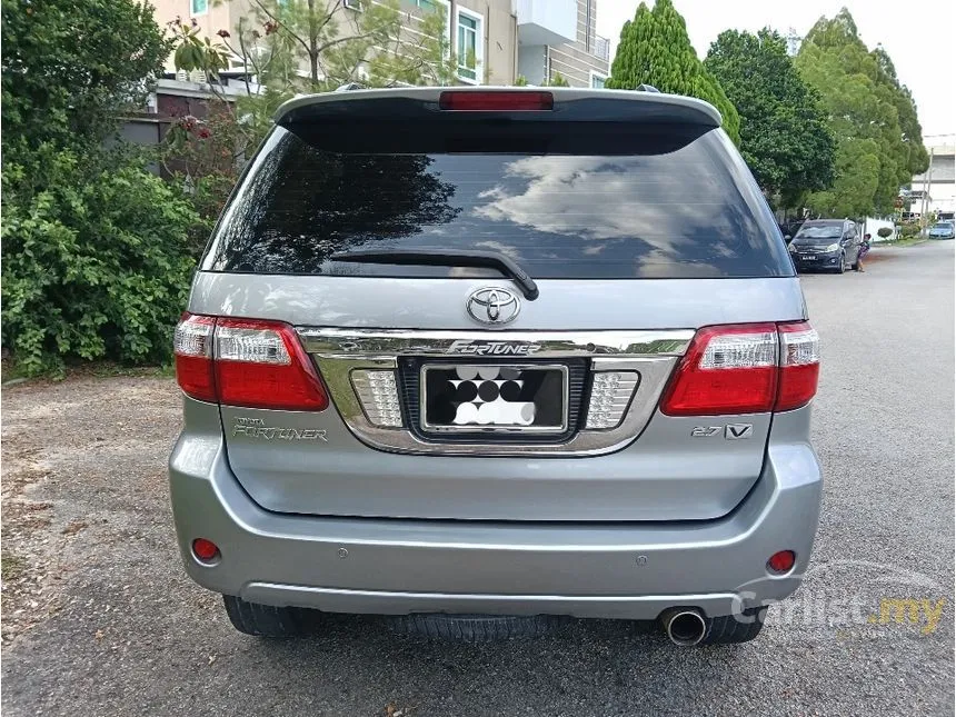 2011 Toyota Fortuner V SUV