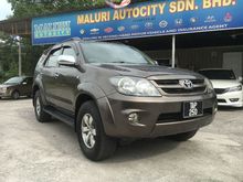 2007 Toyota Fortuner 2.7V 4x4 PETROL 7 Seater SUV