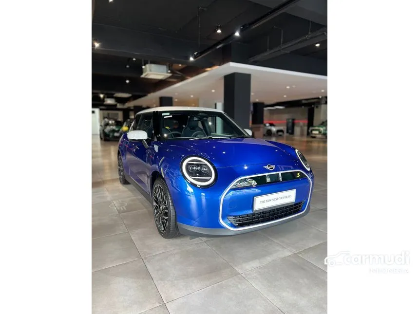 2024 MINI Cooper Cooper SE Hatchback