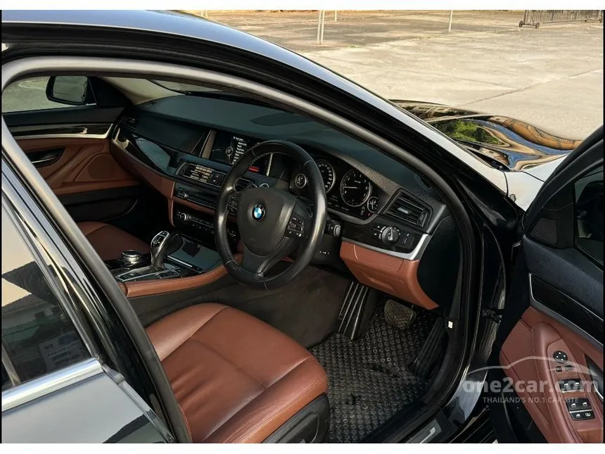 2015 BMW 528i Luxury Sedan