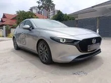 2022 Mazda 3 2.0 SKYACTIV-G High Plus -Full service/ well maintained/ like new - free 3 year warranty package (Jeff)