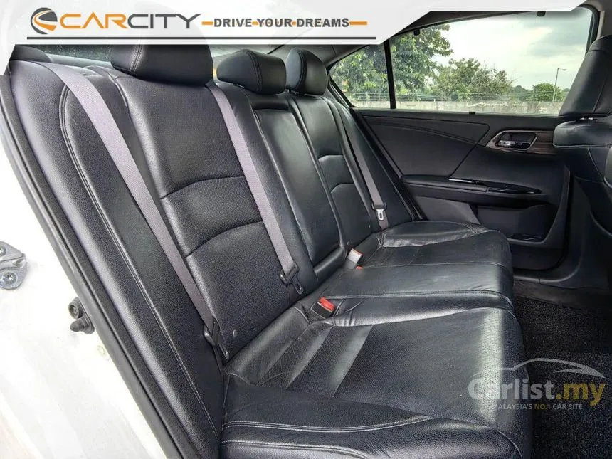 2018 Honda Accord VTi-L Advance Sedan