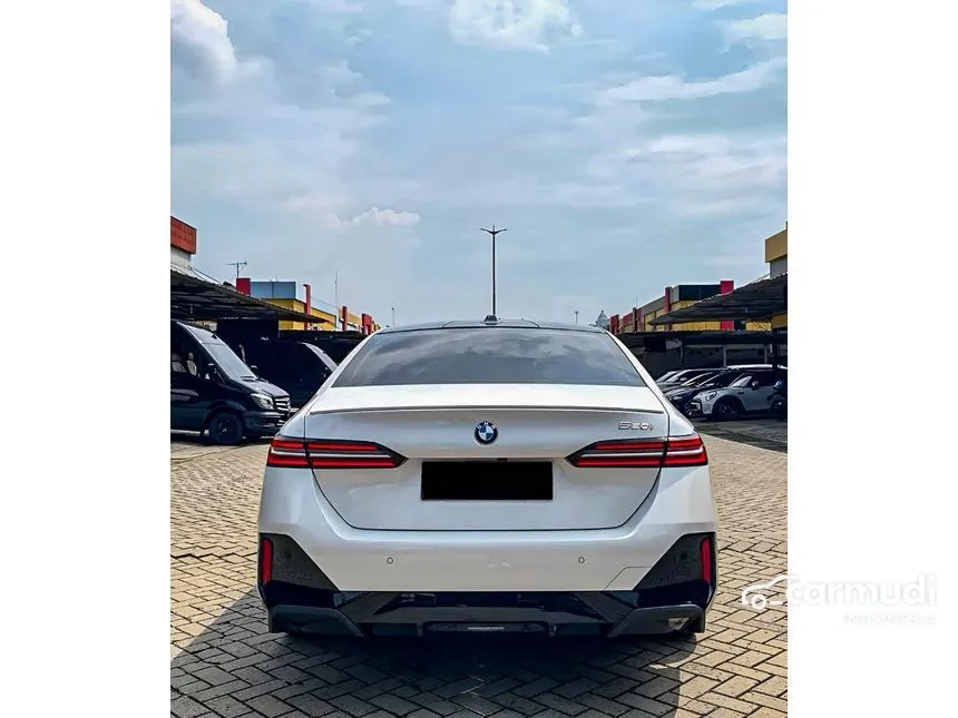 2024 BMW 520i M Sport Sedan