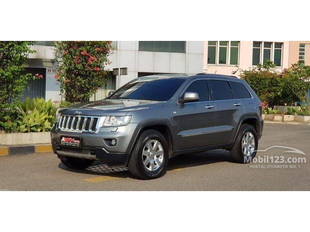  Grand  Cherokee  Jeep  Murah 25 mobil  dijual di Indonesia 