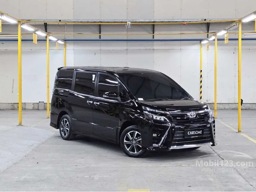 2020 Toyota Voxy MPV