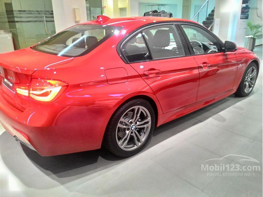 Jual Mobil  BMW  330i  2019 M  Sport  2 0 di DKI Jakarta 