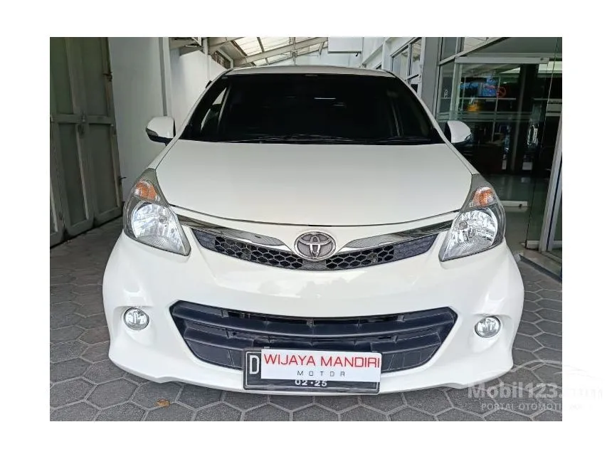 Jual Mobil Toyota Avanza 2014 Veloz 1.5 di Jawa Barat Manual MPV Putih Rp 135.000.000