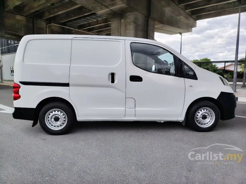 2018 Nissan NV200 Panel Van