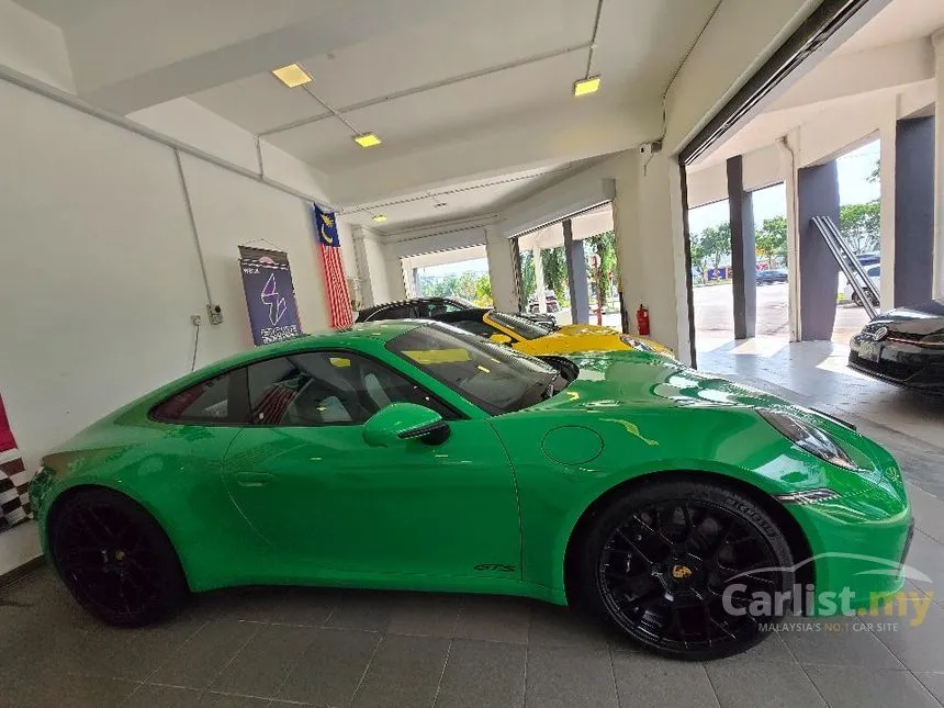 2022 Porsche 911 Carrera GTS Coupe