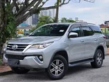 2018 Toyota Fortuner 2.4 VRZ SUV 4X4 HILUX SRZ FULL SERVICE RECORD