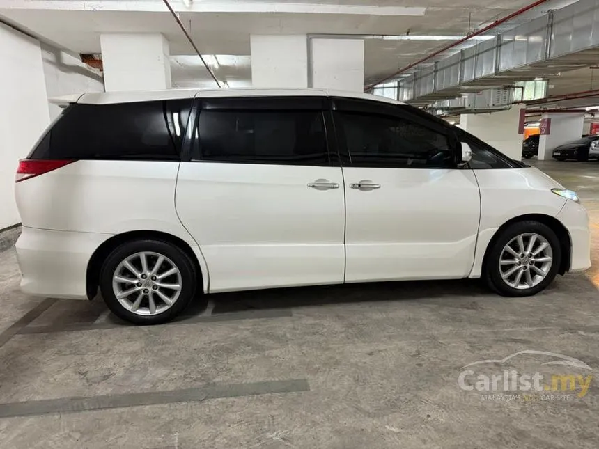 2010 Toyota Estima Aeras MPV
