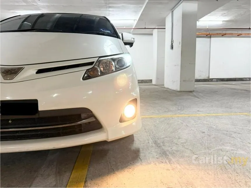 2010 Toyota Estima Aeras MPV