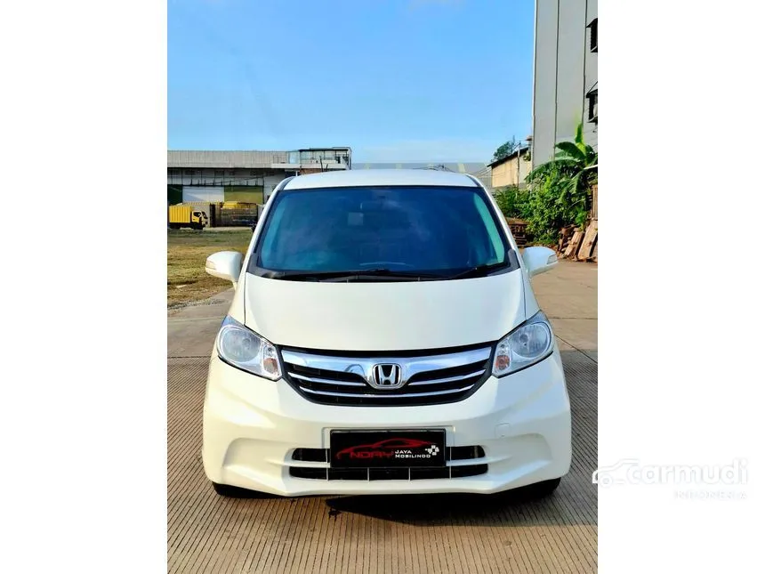 2013 Honda Freed S MPV