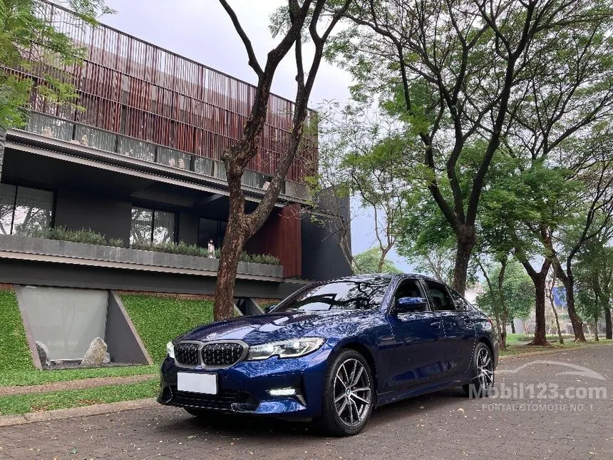 Jual Mobil BMW 320i 2019 Sport 2.0 di DKI Jakarta Automatic Sedan Biru Rp 545.000.000