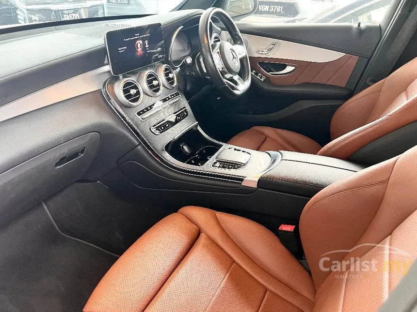 2021 Mercedes-Benz GLC300 4MATIC AMG Line SUV