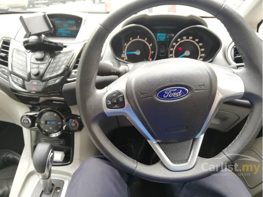 2013 Ford Fiesta Titanium Sedan