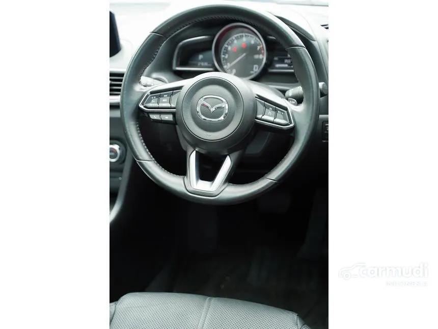 2017 Mazda 3 SKYACTIV-G Hatchback
