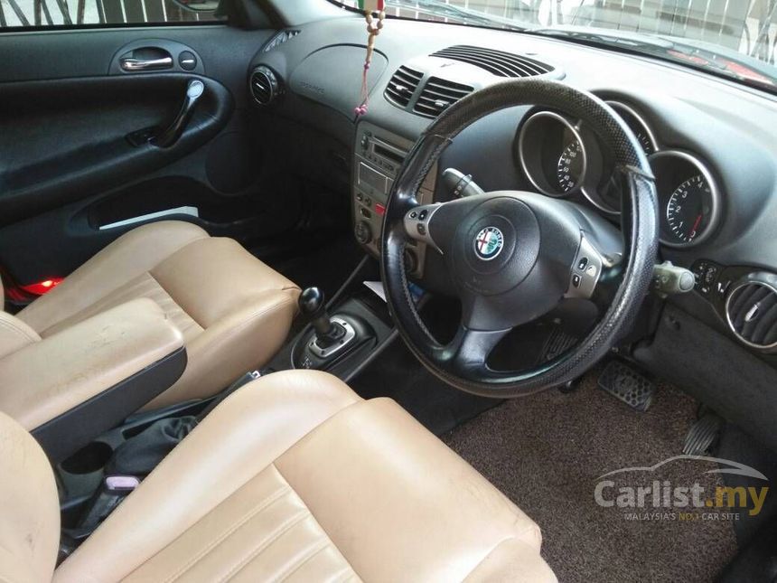 2003 Alfa Romeo 147 T.SPARK Hatchback