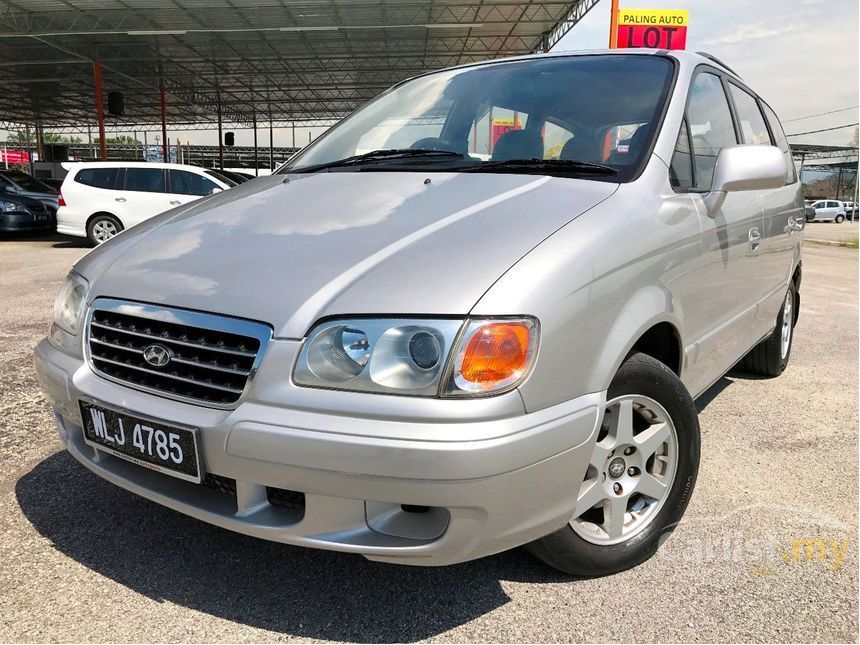 Hyundai trajet 2003