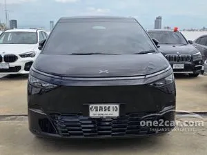 2025 Xpeng X9 Luxury Van