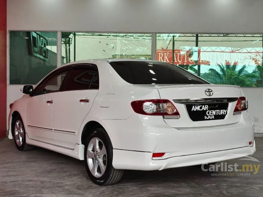 2013 Toyota Corolla Altis V Sedan