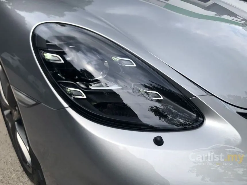 2021 Porsche 718 Spyder Convertible