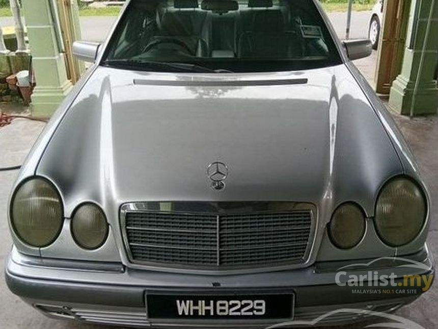 1997 Mercedes-Benz E230 Elegance Sedan