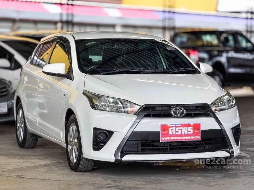 2014 Toyota YARIS E Hatchback
