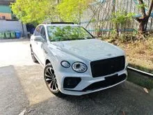 (18k-Km LOW Mileage, Grade 5A, Provide Warranty) 2022 Bentley Bentayga 4.0 Mulliner. Night Vision, Panoramic, BSM, 360 Cam, Adaptive Cruise Control GT