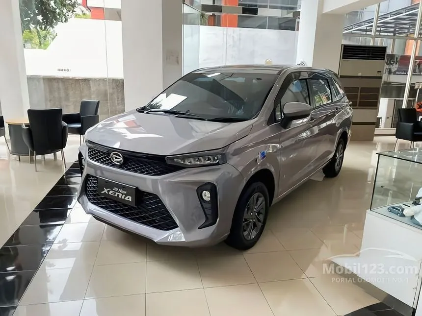 Jual Mobil Daihatsu Xenia 2024 R 1.5 di DKI Jakarta Automatic MPV Abu
