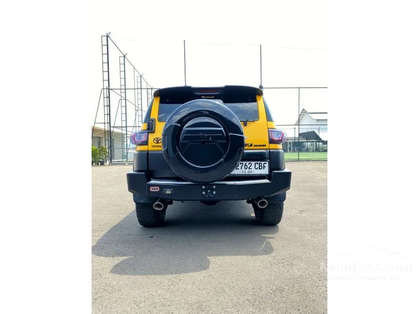 2017 Toyota FJ Cruiser SUV