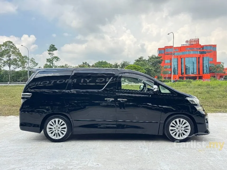 2012 Toyota Vellfire Z MPV