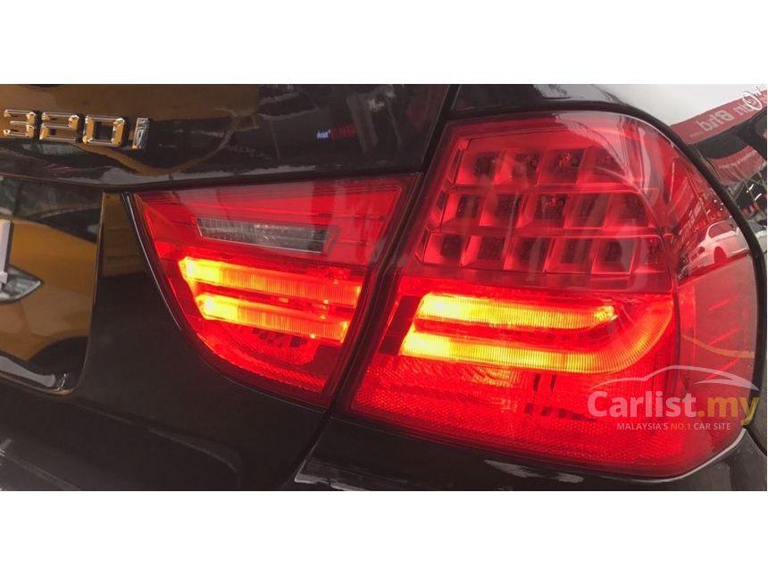 BMW 320i 2010 Sports 2.0 in Kuala Lumpur Automatic Sedan 